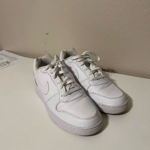 Used Nike Ebernon Low Size 9 men’s